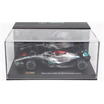 Bburago model Mercedes AMG F1 W13 E Performance 63 George Russell F1 2022